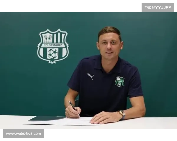 意甲裁判马萨出牌引争议，VAR判罚尺度再成焦点